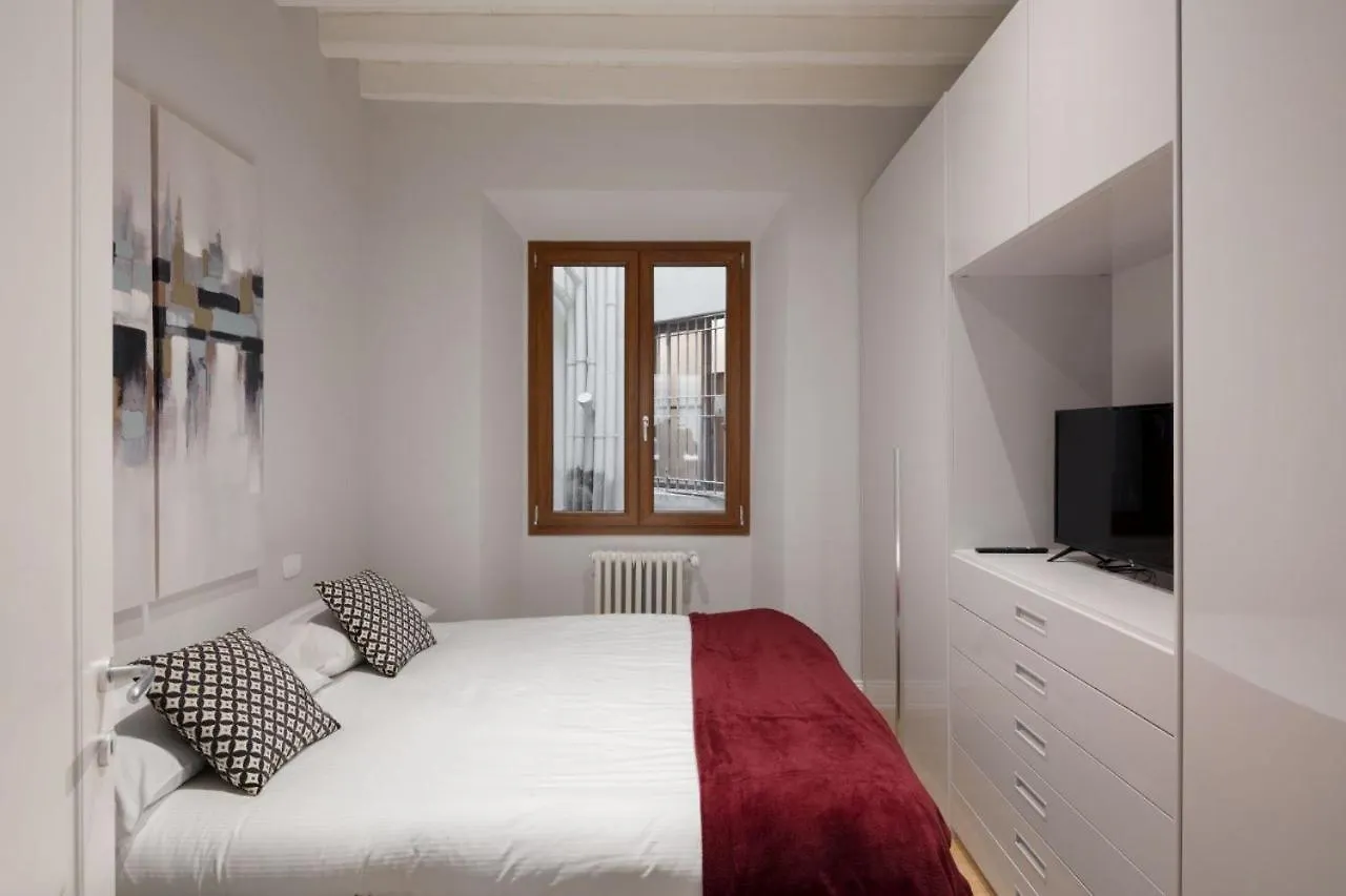 Apartments Florence- The Wizard'S House 3Bd Florenz